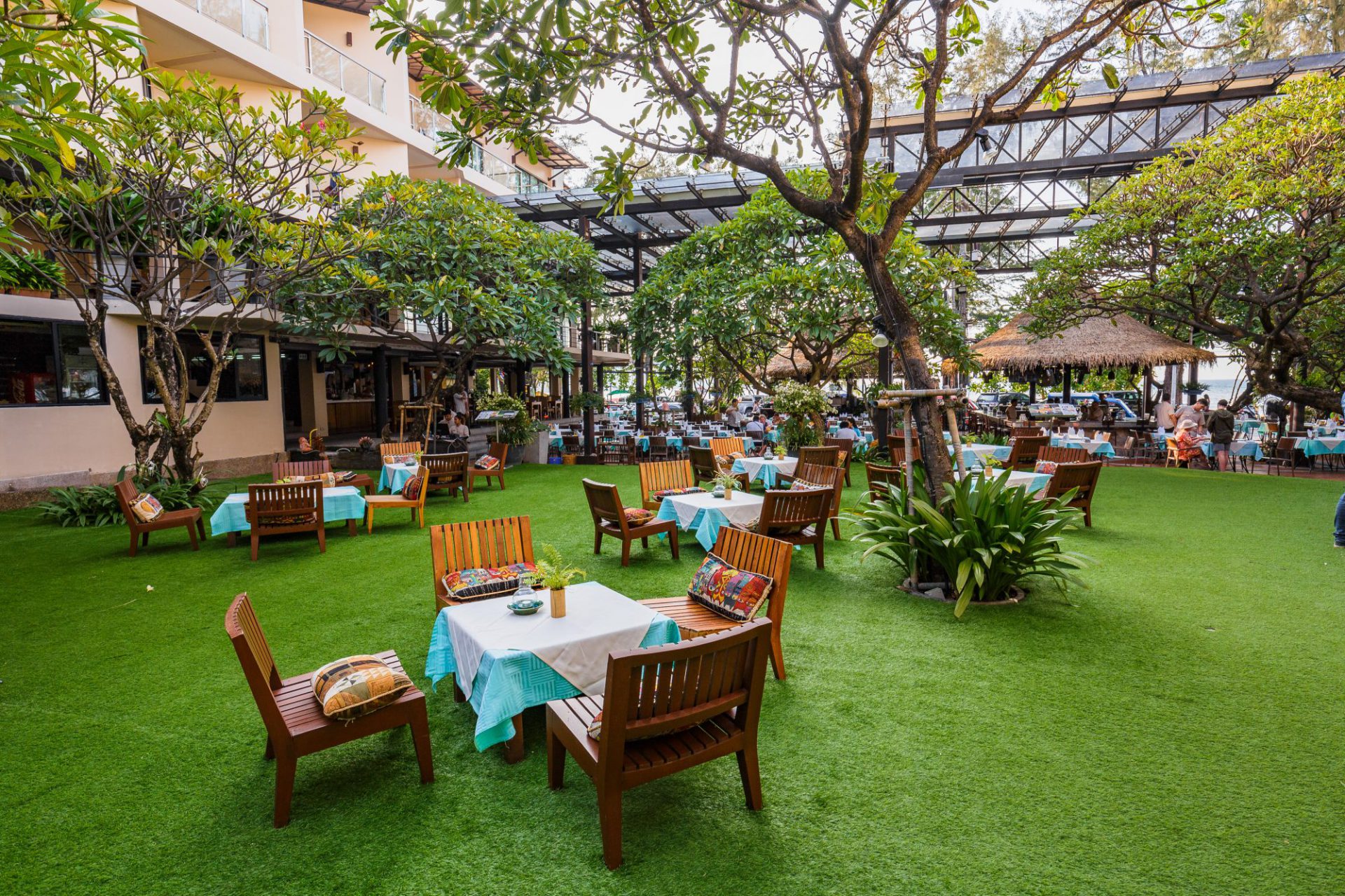 Restaurant and bar , Patong beach resort phuket